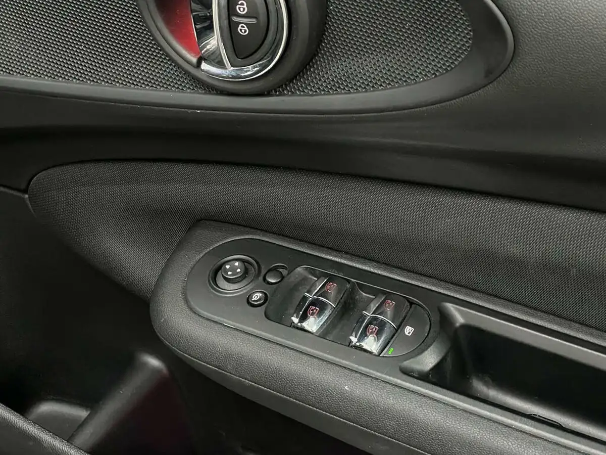 2019-mini-clubman-20td-cooper-d-sport-auto-big-33