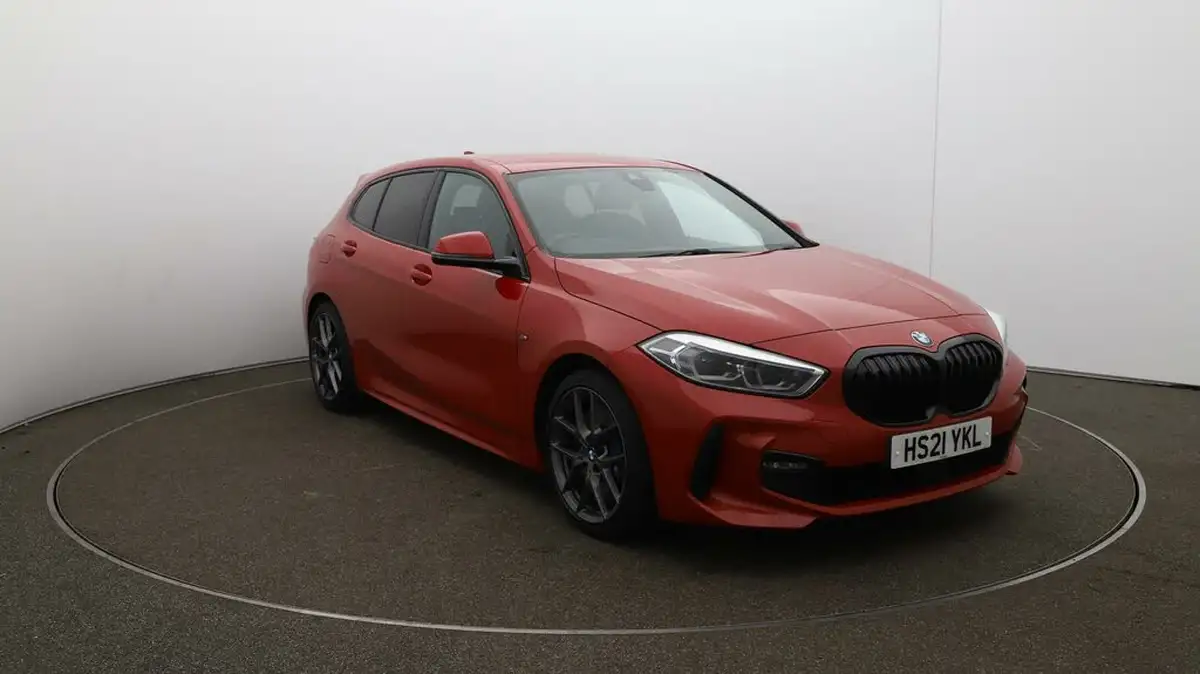 2021-bmw-1-series-20td-118d-m-sport-lcp-big-43