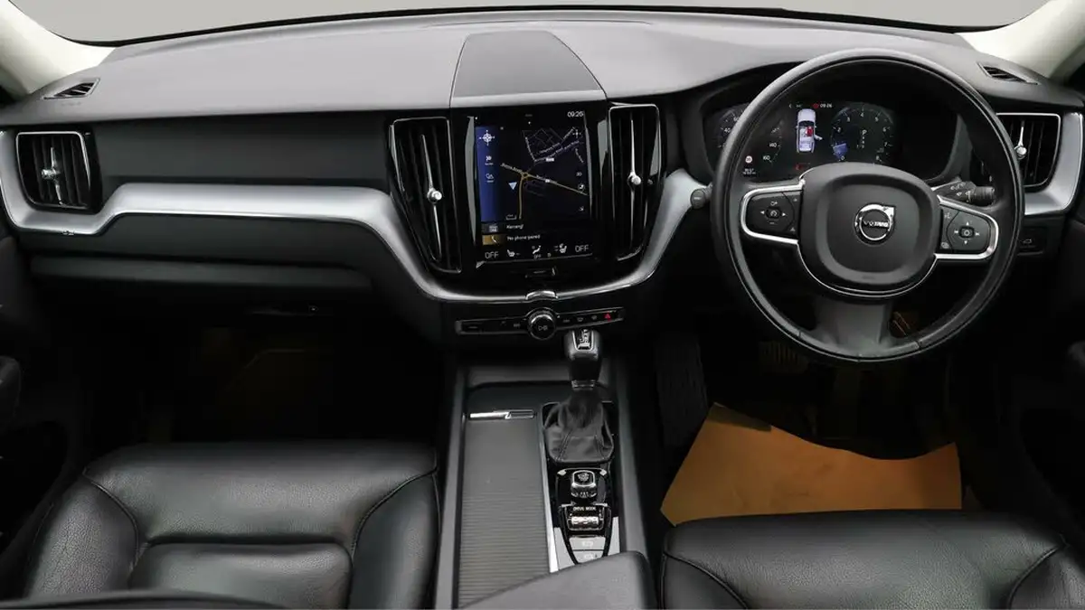 2019-volvo-xc60-20-t4-edition-big-12