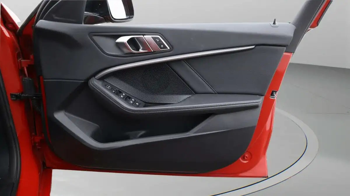 2021-bmw-1-series-20td-118d-m-sport-lcp-big-15