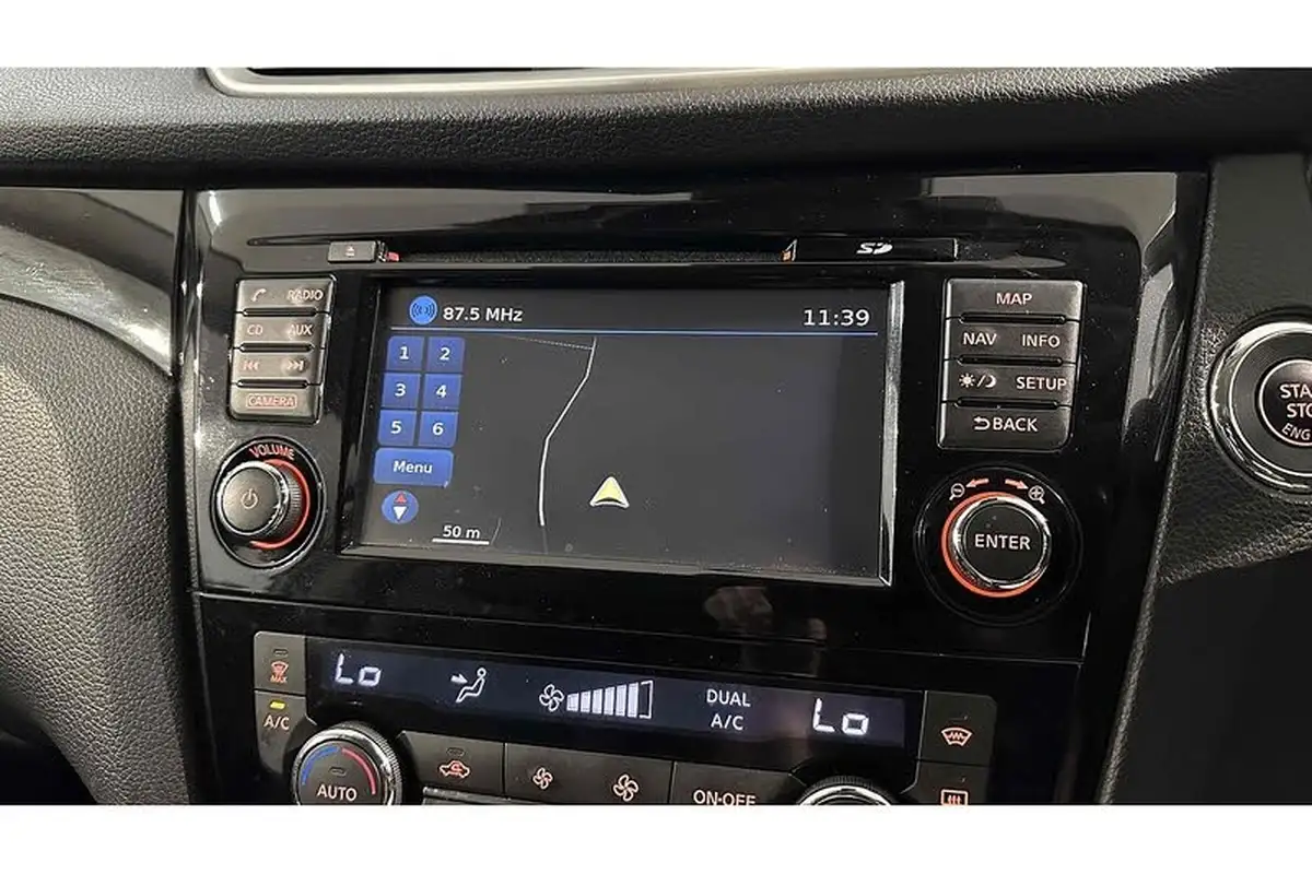 2016-nissan-qashqai-12-dig-t-tekna-xtronic-cvt-big-43