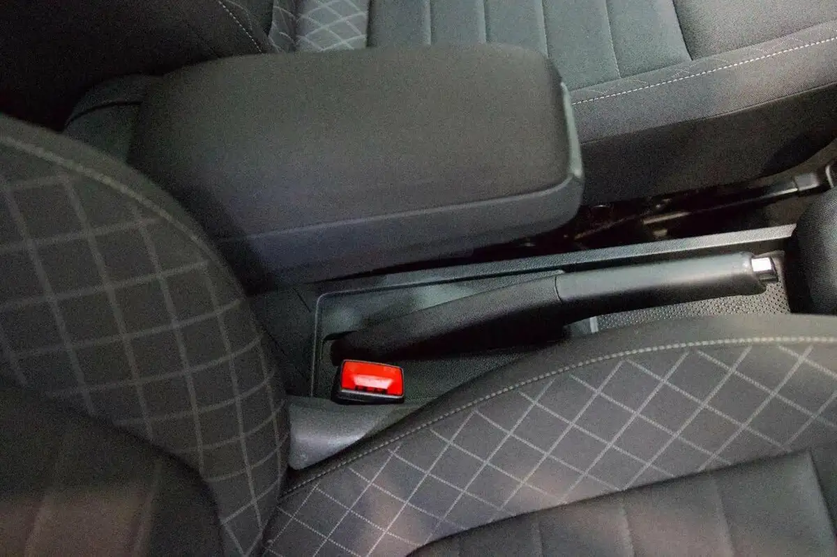 2015-skoda-fabia-12-tsi-se-l-90ps-hatchback-big-22