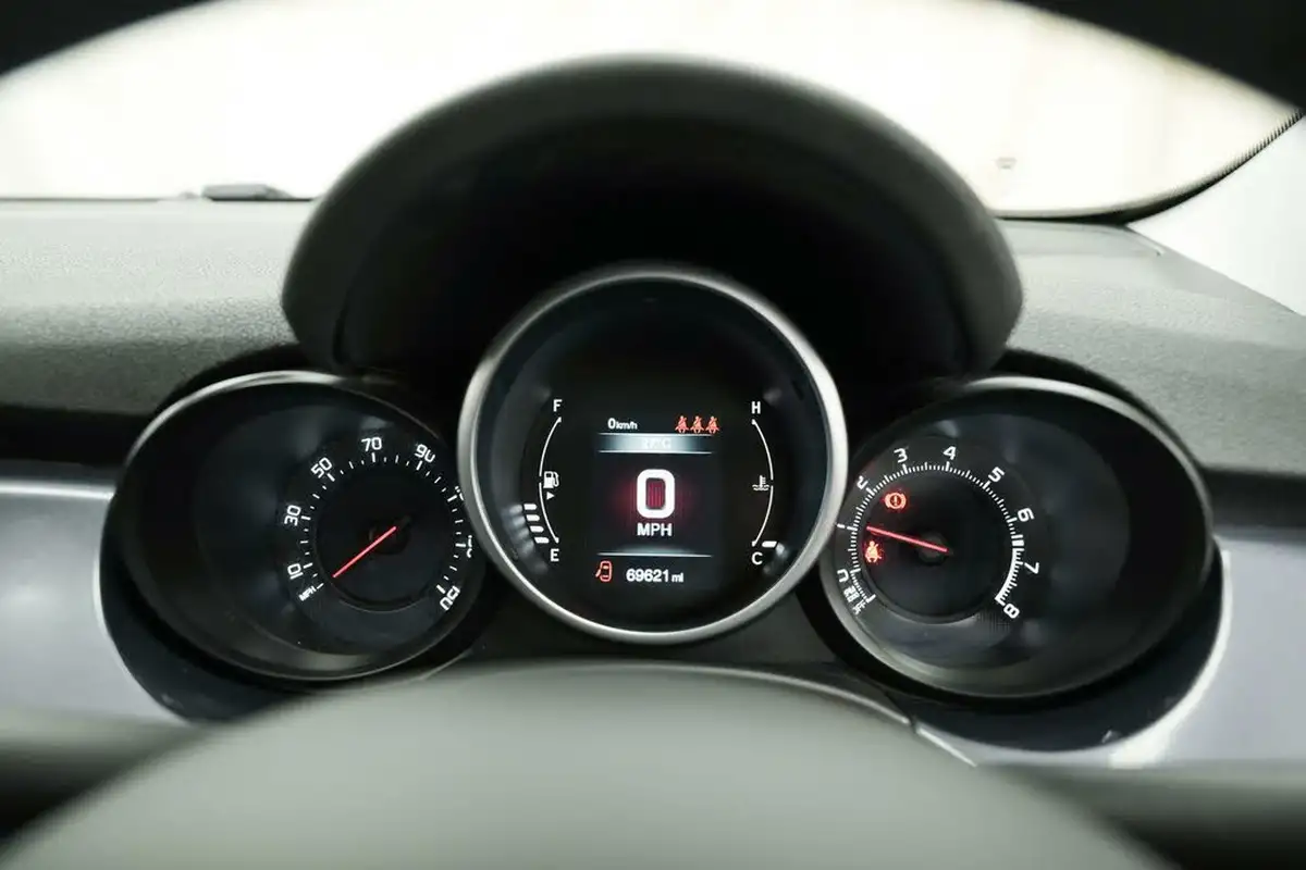 2015-fiat-500x-14-lounge-multiair-ii-big-28