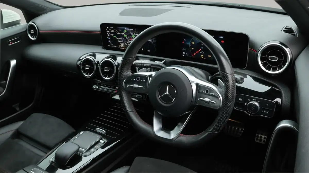 2020-mercedes-benz-a-class-13-a180-amg-line-executive-hatchback-5d-7g-dct-big-9