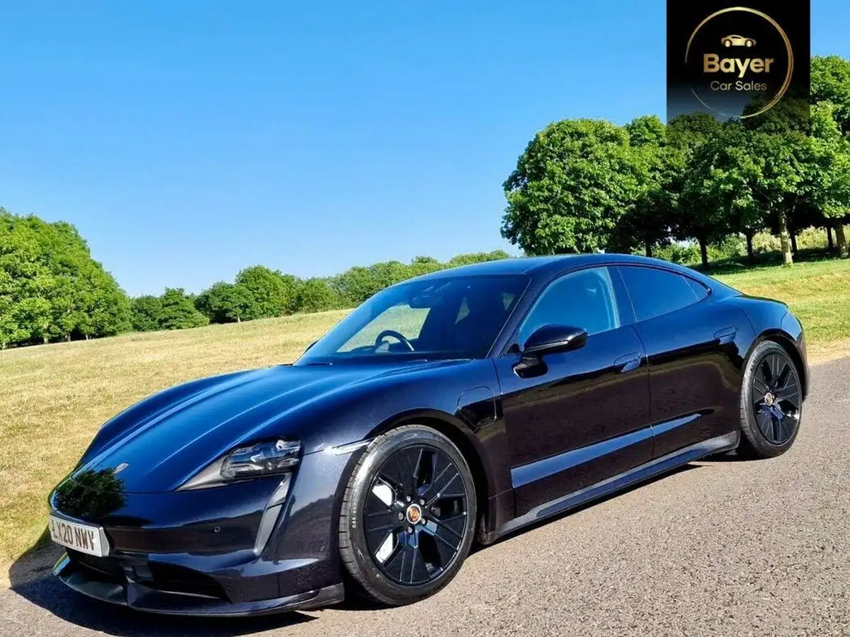 2020-porsche-taycan-e-turbo-big-26