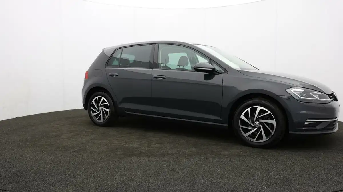 2019-volkswagen-golf-16tdi-match-edition-hatchback-big-43