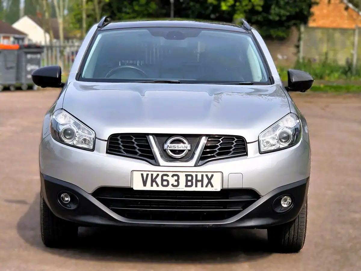 2013-nissan-qashqai-15td-360-big-1