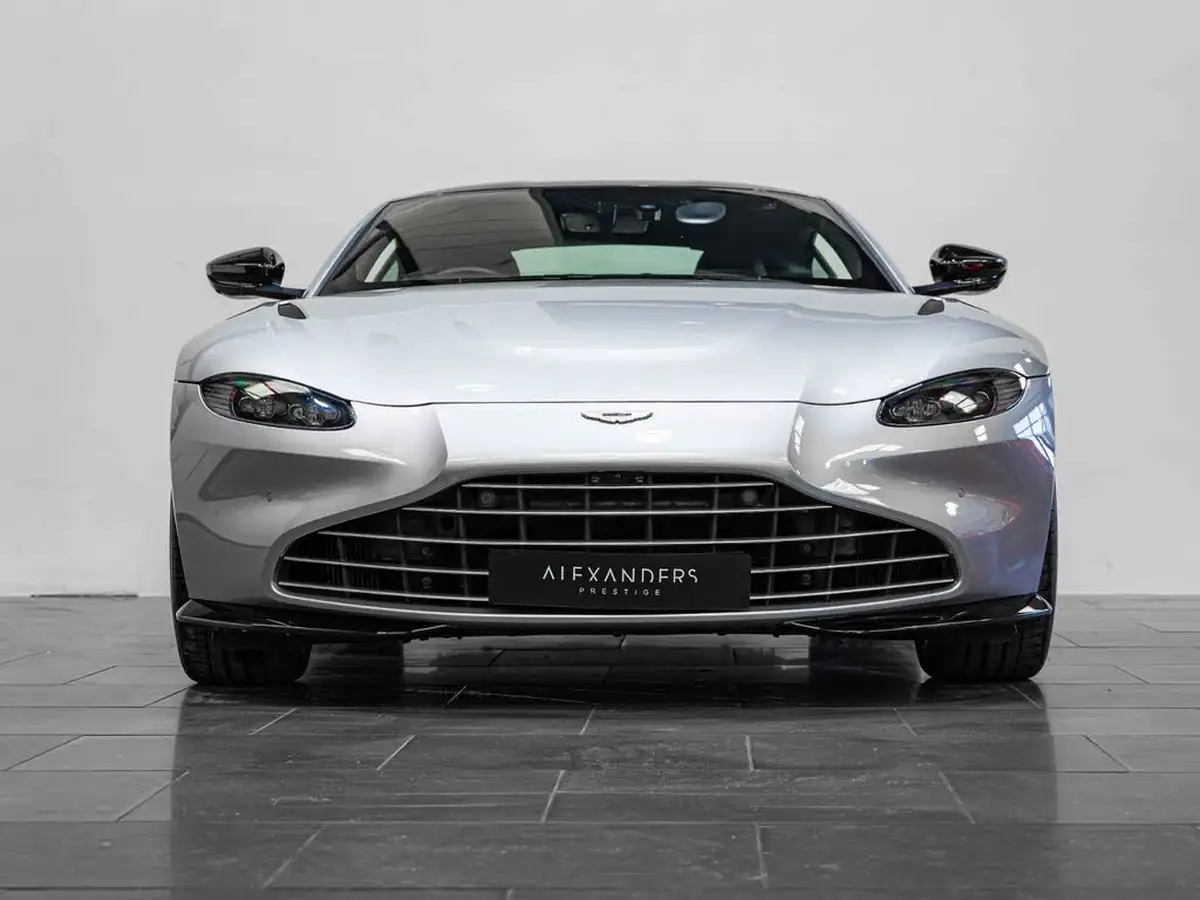 2019-aston-martin-vantage-40-v8-vantage-big-17