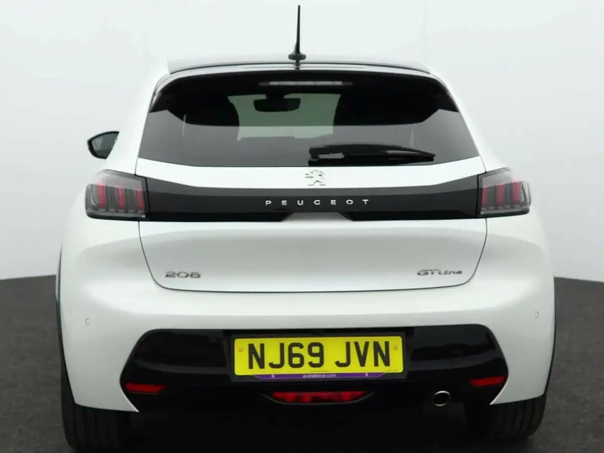 2020-peugeot-208-12-puretech-gt-line-100bhp-big-3