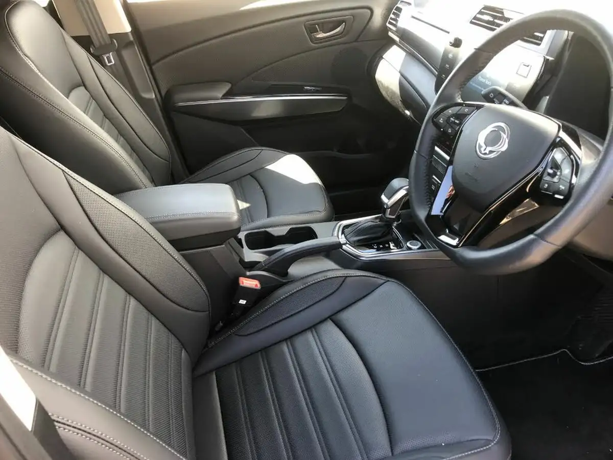 2025-kgm-ssangyong-tivoli-15-k40-auto-big-7