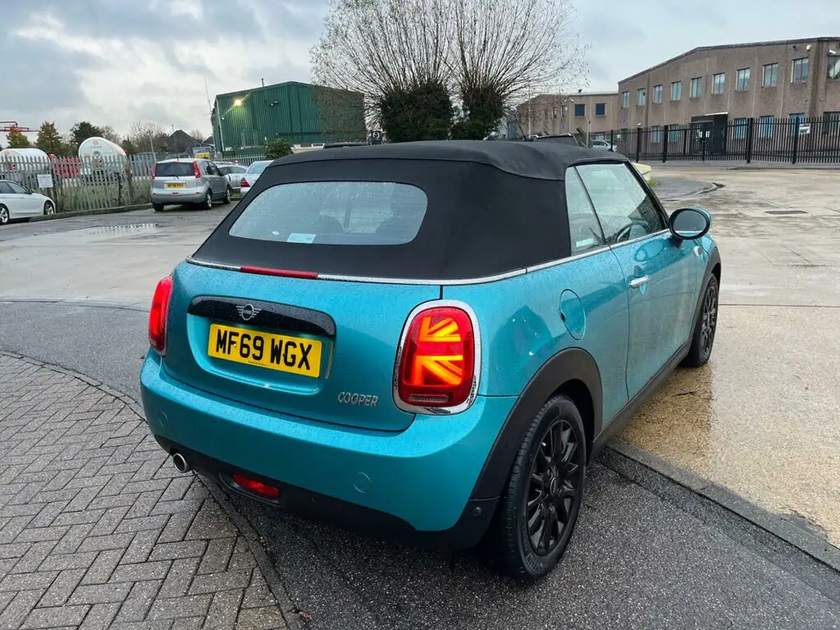2019-mini-cooper-15-cooper-classic-convertible-2d-big-17
