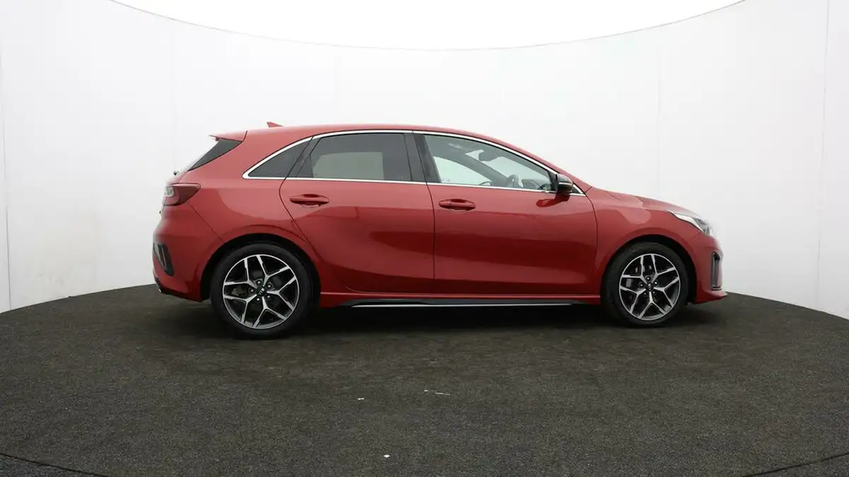 2019-kia-ceed-16crdi-gt-line-big-39
