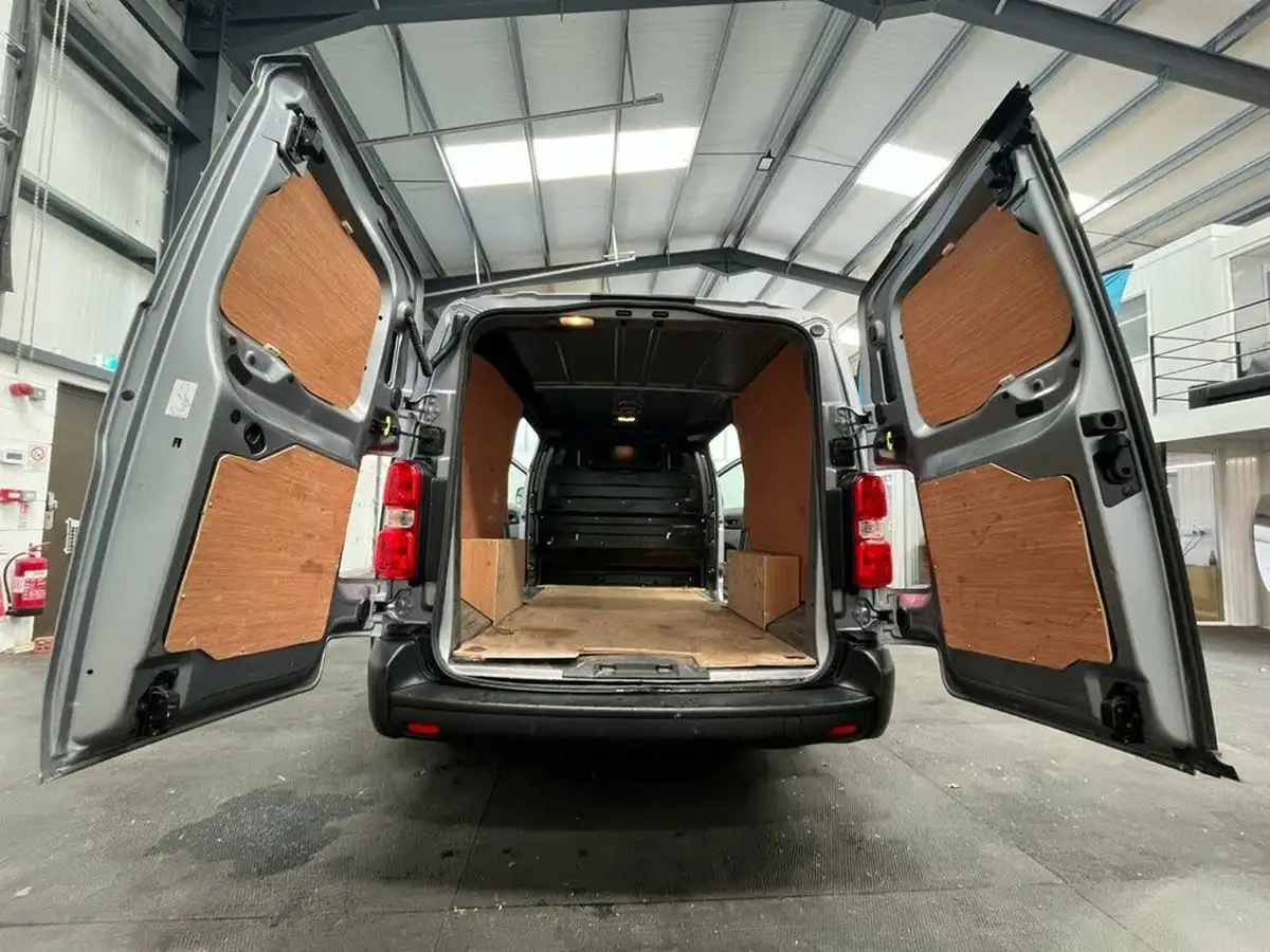 2022-citroen-dispatch-15bluehdi-enterprise-pro-xl-1000-big-10