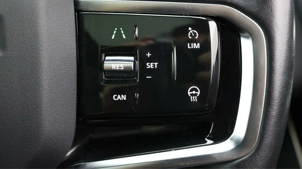 2021-land-rover-range-rover-velar-20-d200-velar-edition-big-23