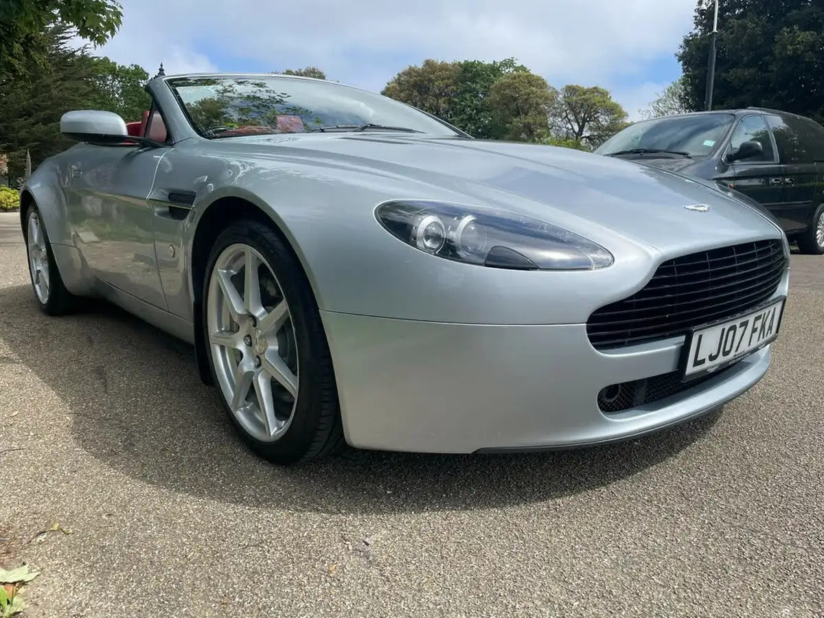 2007-aston-martin-vantage-43-convertible-sportshift-big-7