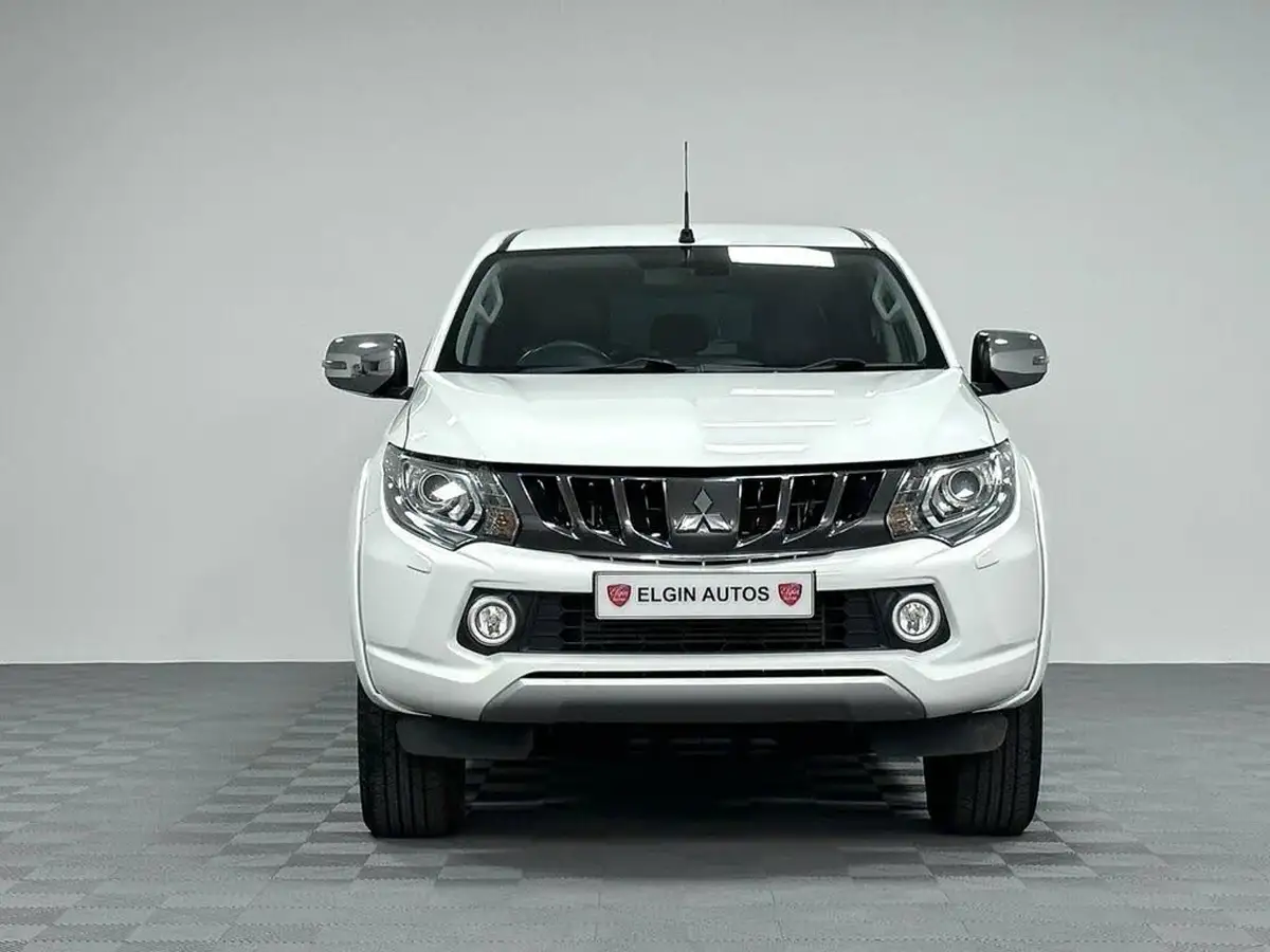 2018-mitsubishi-l200-24di-d-warrior-eu6-big-1