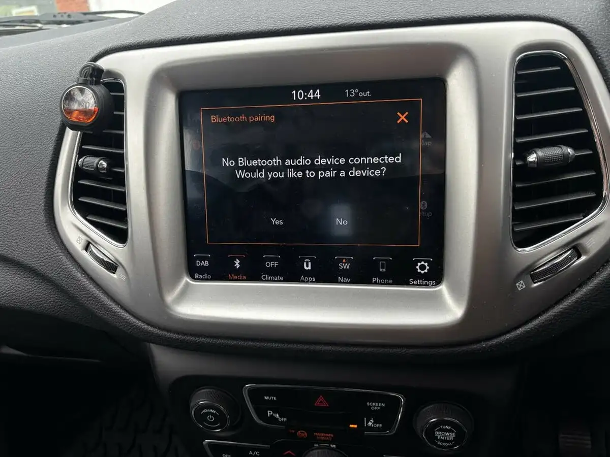 2019-jeep-compass-14-multiair-ii-longitude-big-31