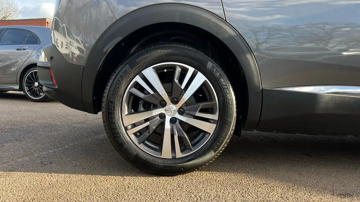 2021-peugeot-3008-suv-15-bluehdi-allure-premium-eat8-big-15