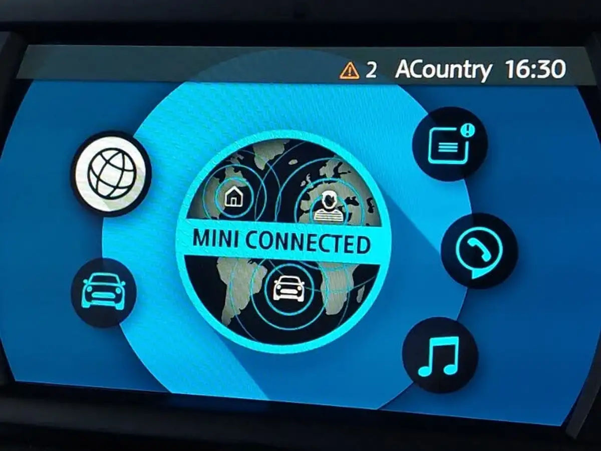 2021-mini-countryman-15-cooper-classic-big-10
