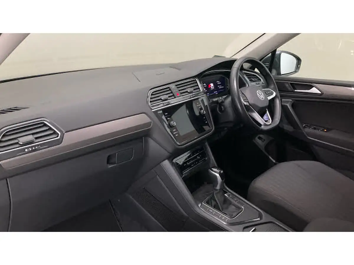 2022-volkswagen-tiguan-allspace-15-tsi-life-dsg-big-1