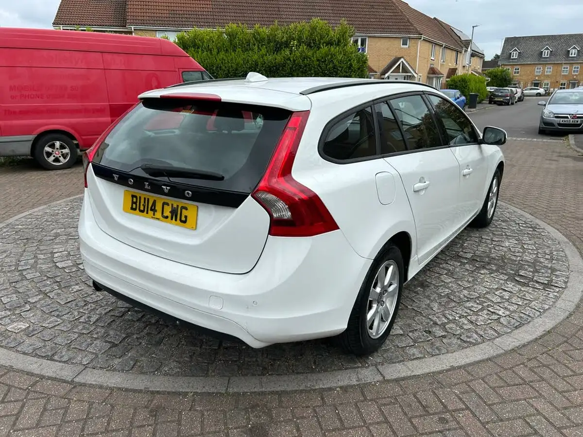 2014-volvo-v60-16td-d2-business-edition-powershift-big-31