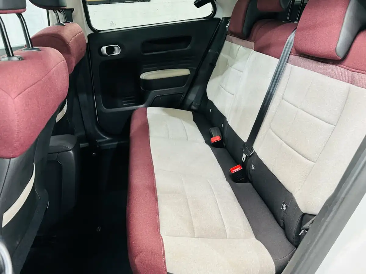 2018-citroen-c4-cactus-12-puretech-flair-110ps-eat6-big-23