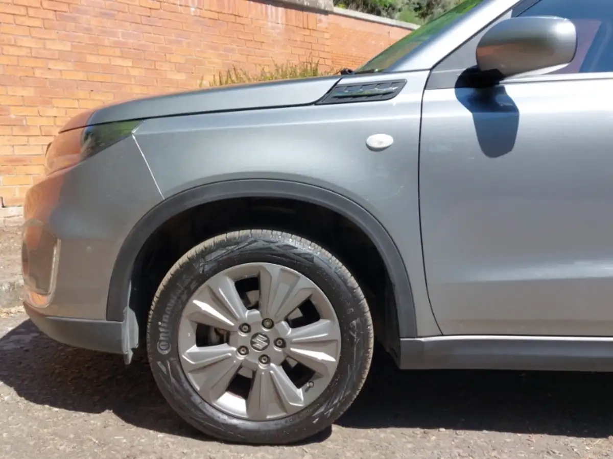 2022-suzuki-vitara-15-sz-t-big-11