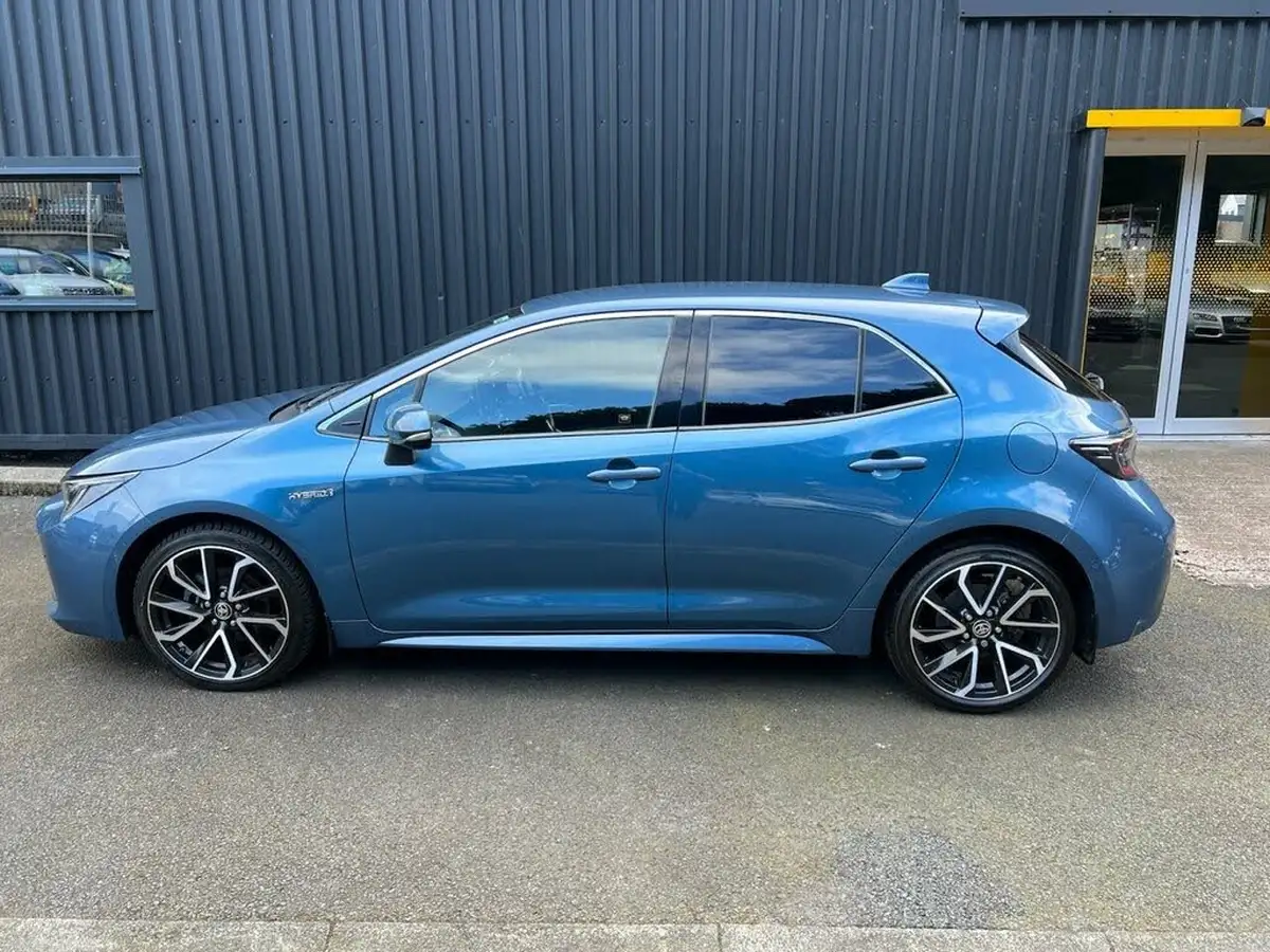2020-toyota-corolla-18-vvt-i-excel-trk-hatchback-big-17