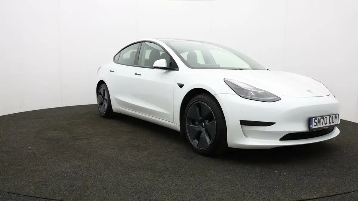 2020-tesla-model-3-e-standard-plus-big-74