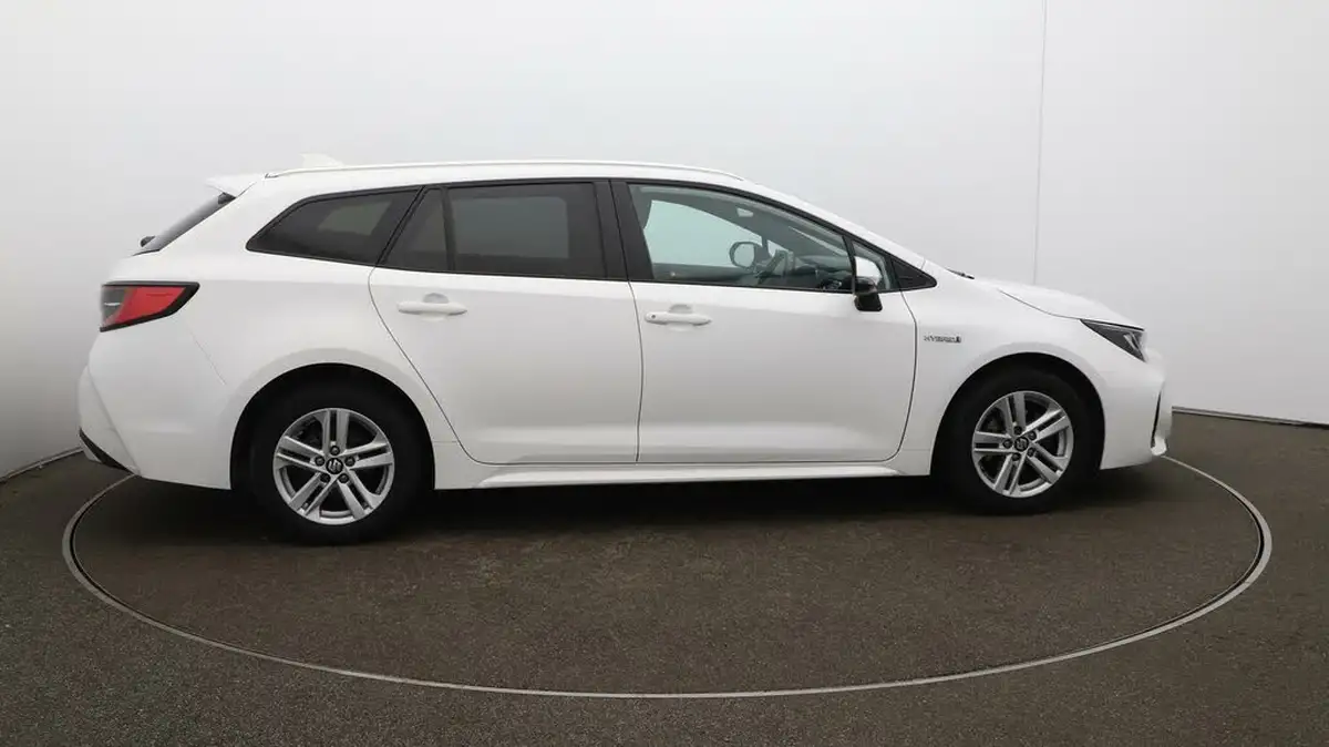 2023-suzuki-swace-18-motion-big-50