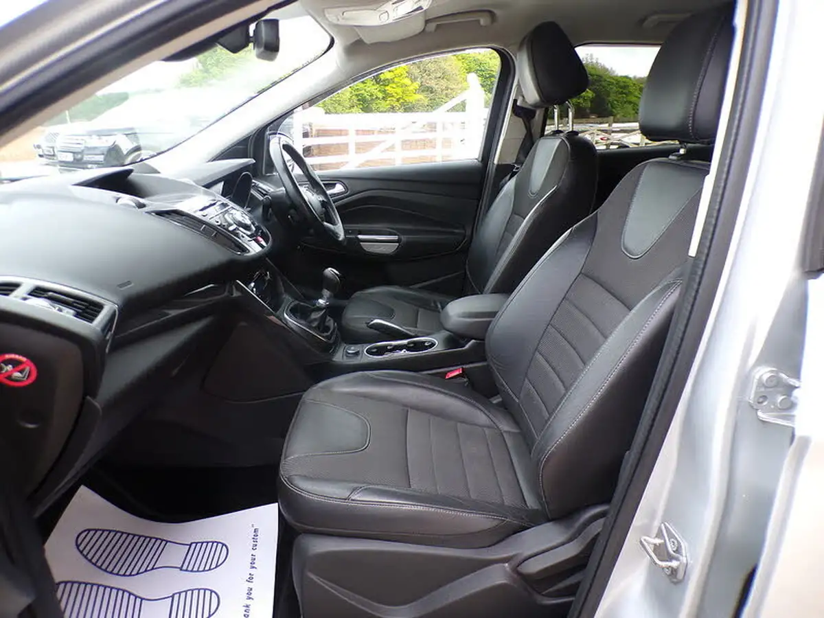 2014-ford-kuga-20tdci-titanium-140ps-big-13