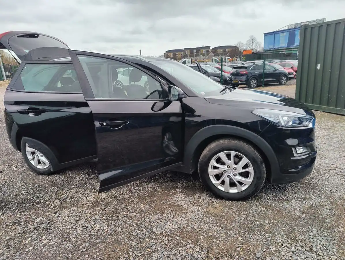 2019-hyundai-tucson-16-t-gdi-se-nav-dct-big-8