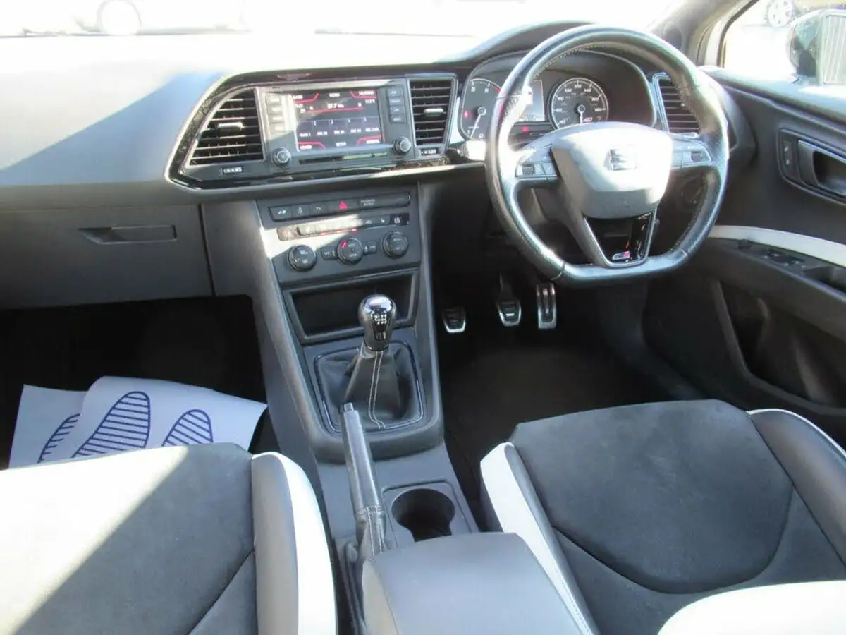 2014-seat-leon-20-cupra-280-ss-hatchback-5d-big-27