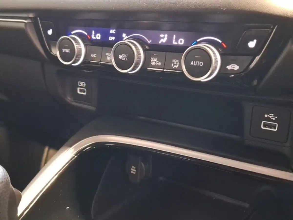 2023-honda-hr-v-15-i-mmd-advance-big-18