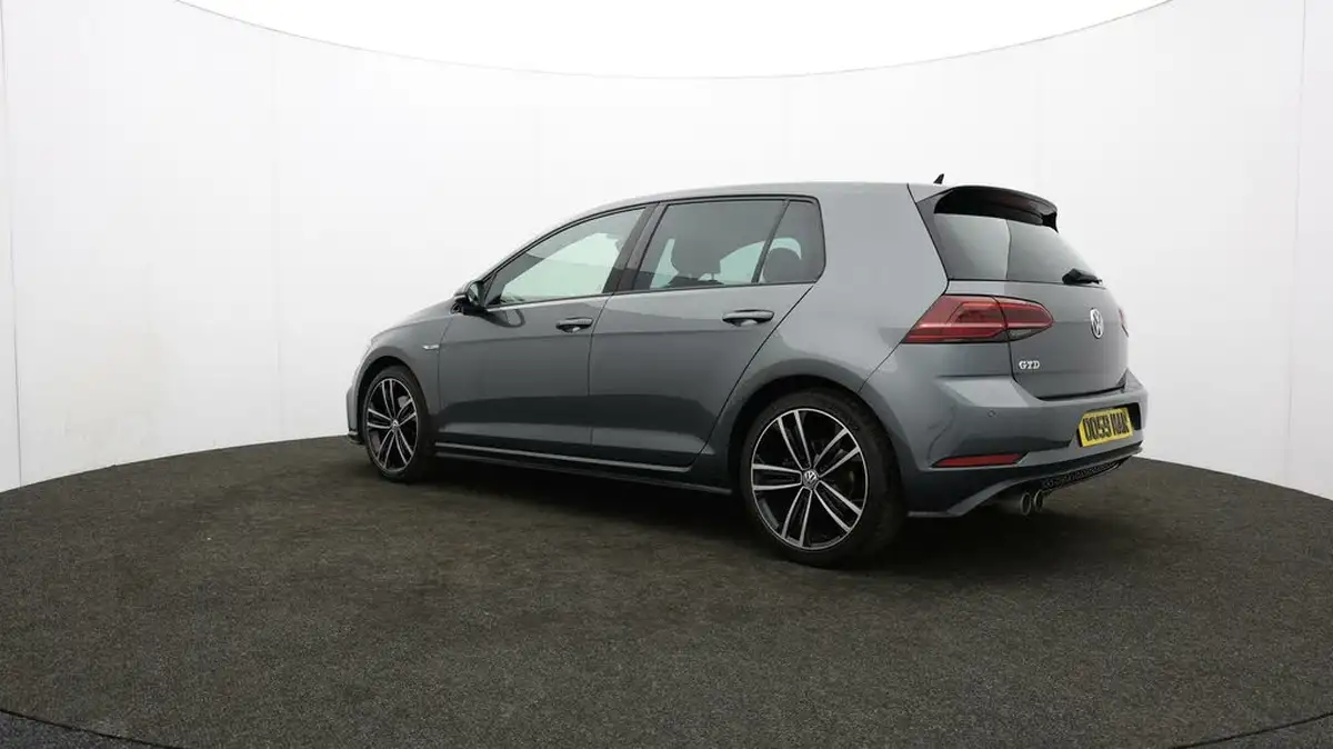 2017-volkswagen-golf-20tdi-gtd-ss-hatchback-5d-big-74