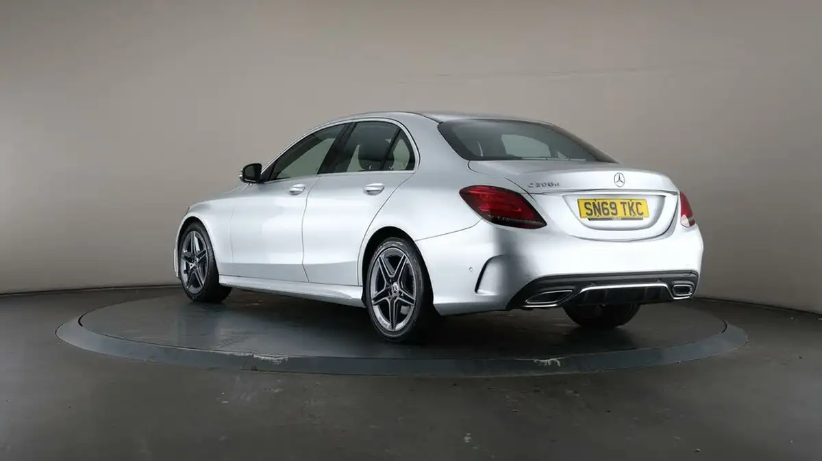 2019-mercedes-benz-c-class-20d-c300d-amg-line-245ps-ss-saloon-4d-big-71