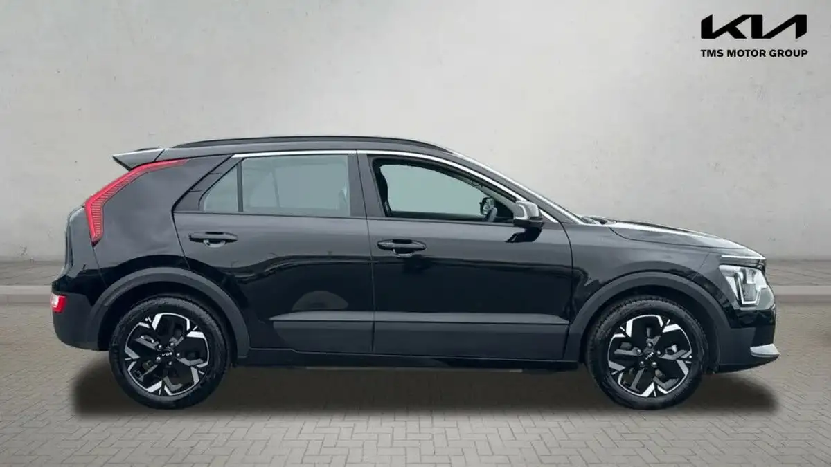 2024-kia-niro-ev-e-2-big-3