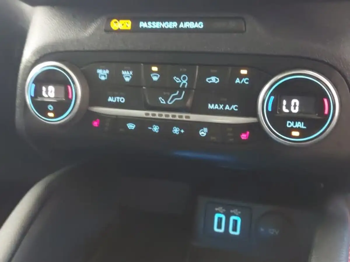 2022-ford-kuga-15-st-line-x-edition-big-14