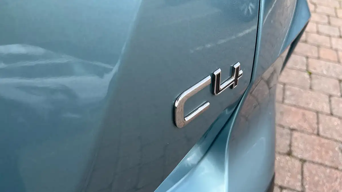 2022-citroen-c4-12-puretech-shine-plus-130ps-big-39