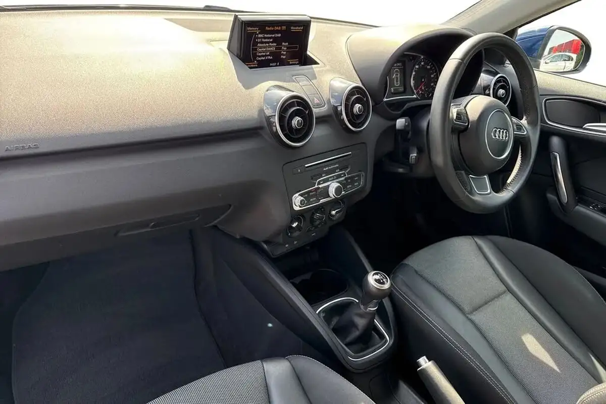 2018-audi-a1-14-tfsi-sport-nav-sportback-5d-big-14