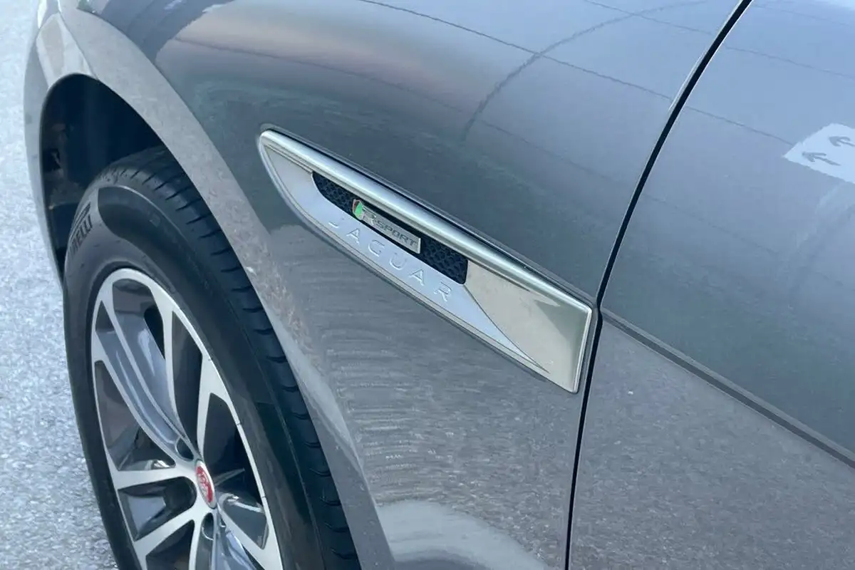 2019-jaguar-f-pace-20-i4d-r-sport-180ps-awd-auto-big-25