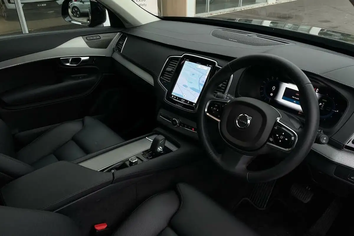 2023-volvo-xc90-20-t8-plus-big-4