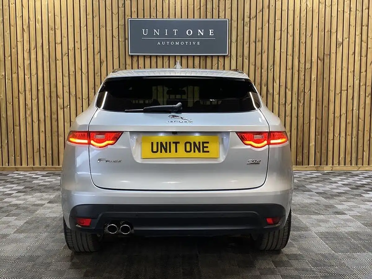 2018-jaguar-f-pace-20-i4d-r-sport-180ps-awd-auto-big-12