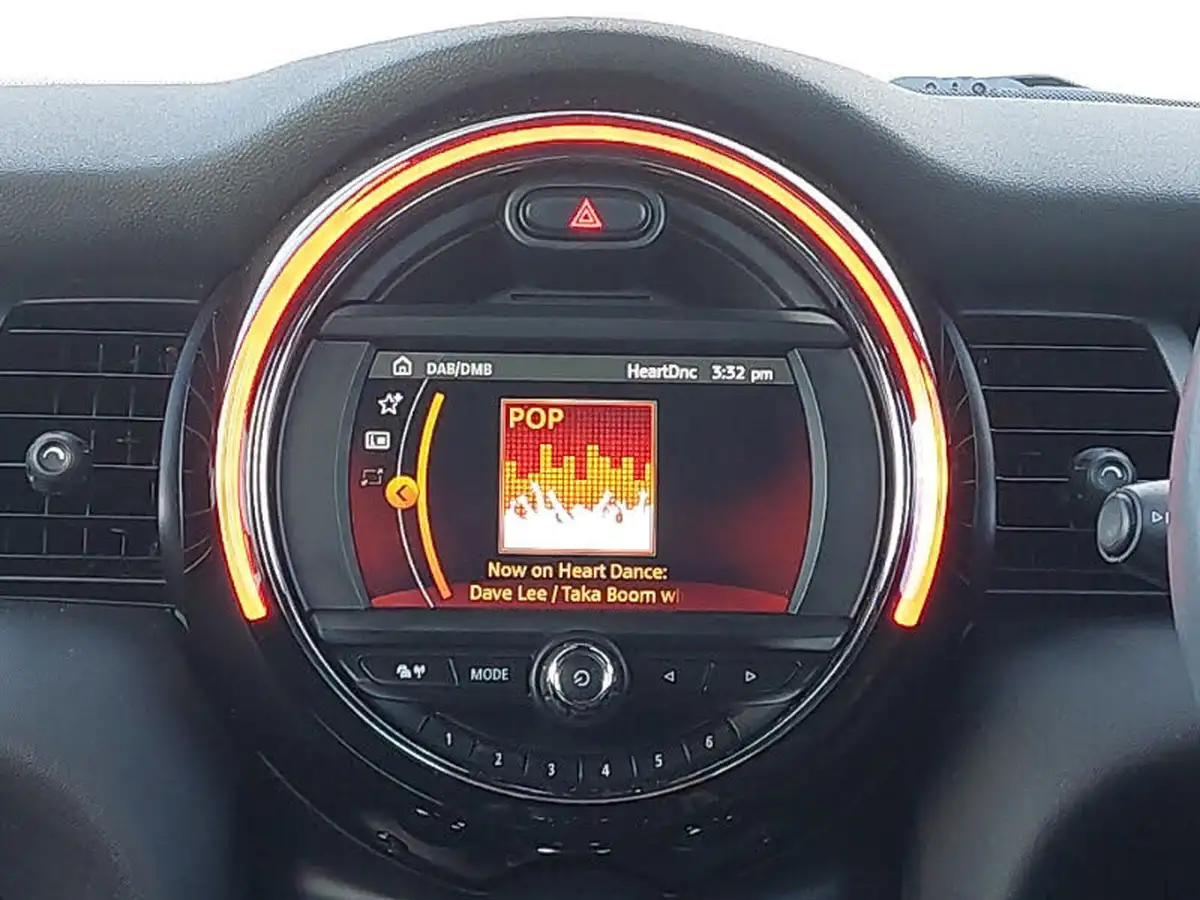 2019-mini-cooper-20-cooper-s-sport-189bhp-hatchback-3d-big-6