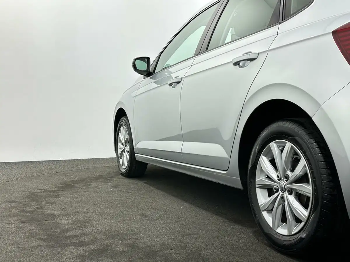 2018-volkswagen-polo-10-tsi-se-big-44