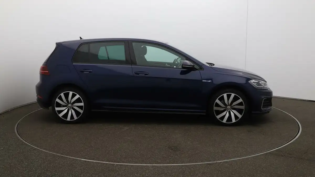 2020-volkswagen-golf-14-tsi-gte-advance-big-49