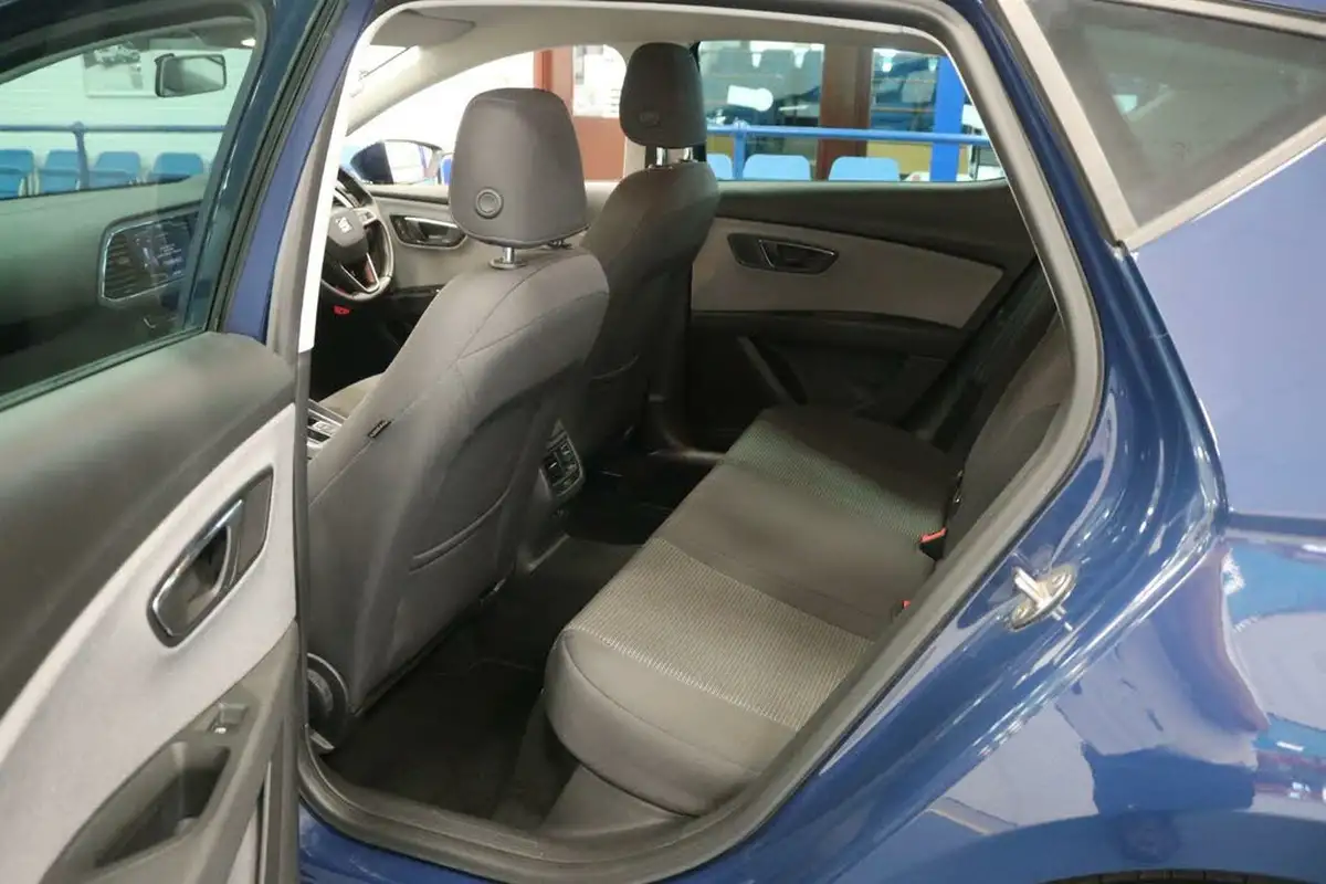 2018-seat-leon-16tdi-se-dynamic-technology-hatchback-big-12