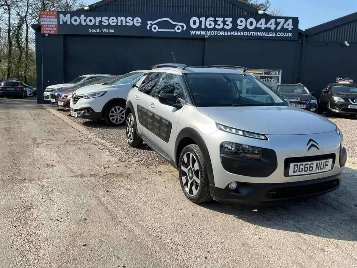 2016-citroen-c4-cactus-16bluehdi-flair-edition-big-48