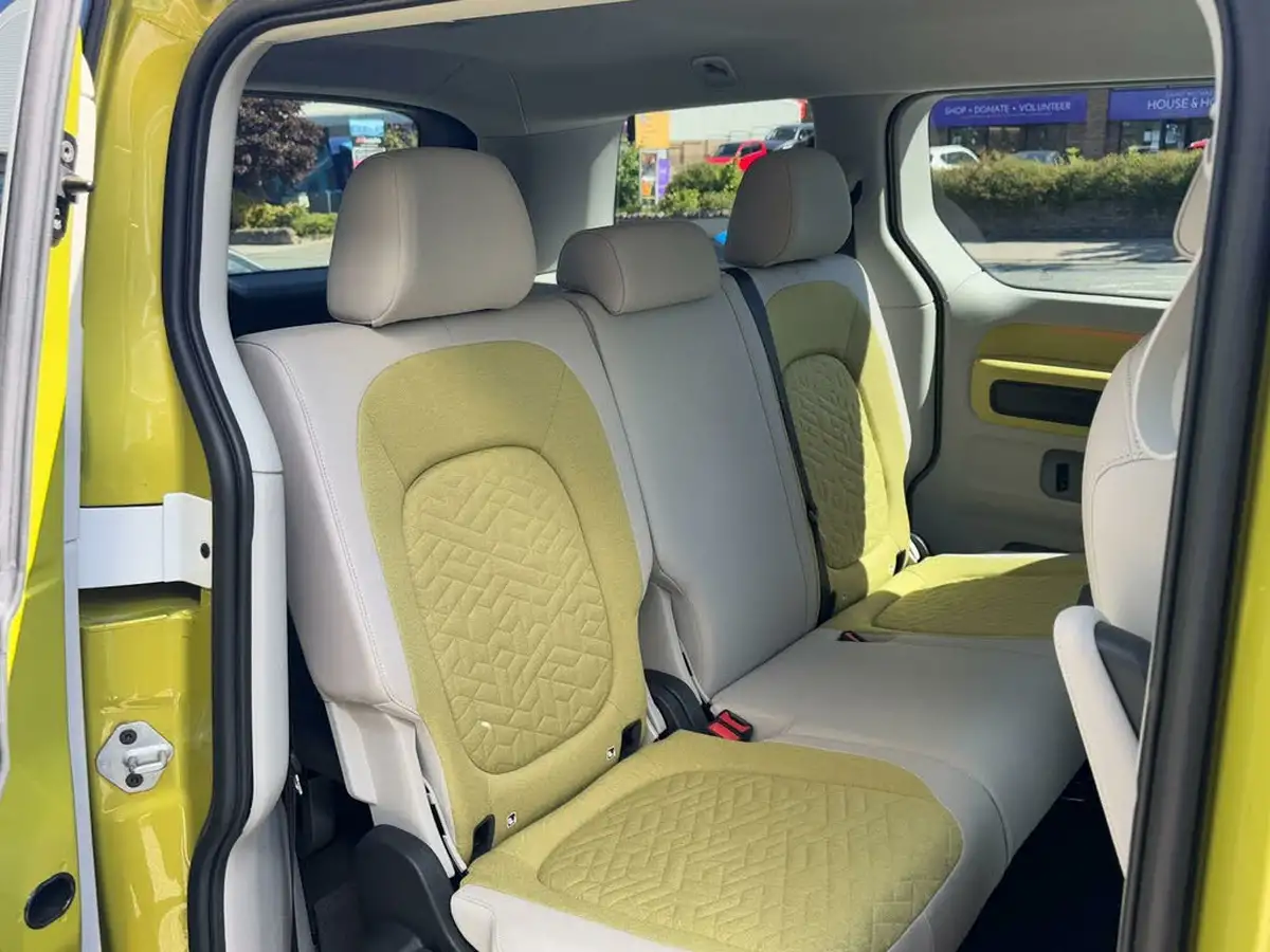 2023-volkswagen-idbuzz-e-style-standard-big-13