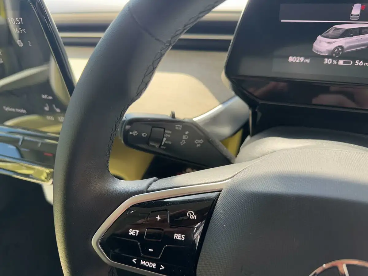 2023-volkswagen-idbuzz-e-style-standard-big-37